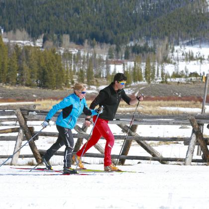 005XC_Skiing_0.JPG