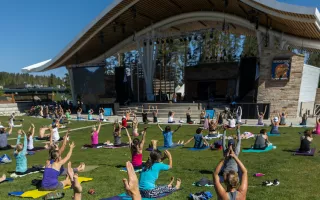 Yoga, Fitness in the Park