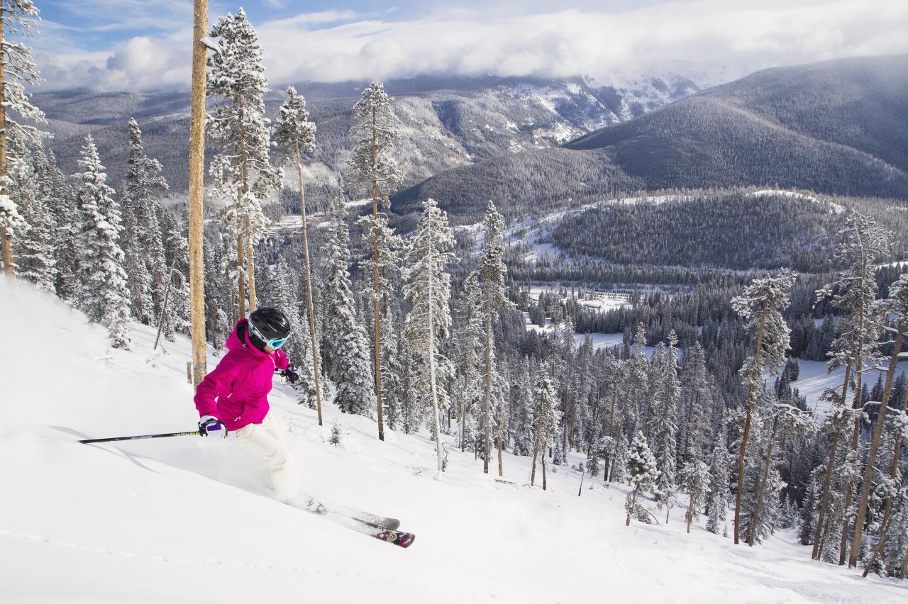 Skiing at Winter Park Resort Skiing at Winter Park Resort with science views and fresh powder