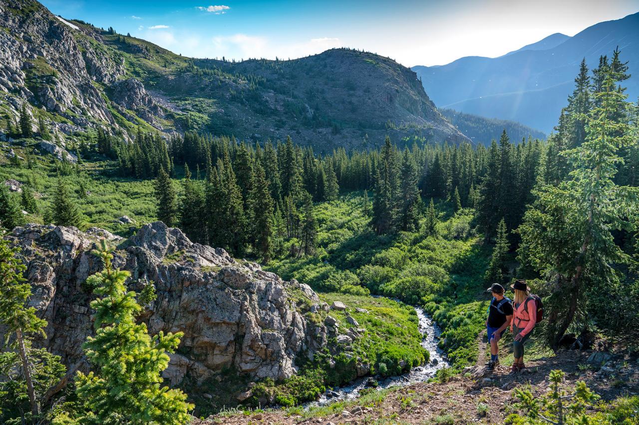 Two hikers at Second Creek