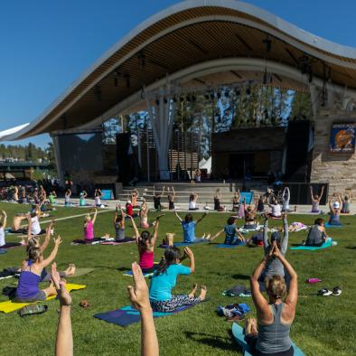 FitnessinPark_onStage.jpeg FitnessinPark_onStage.jpeg