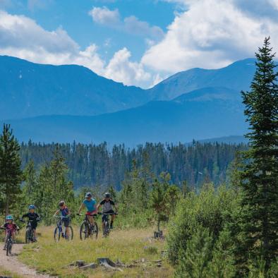 Summer_Family_Biking_Mountains.jpg