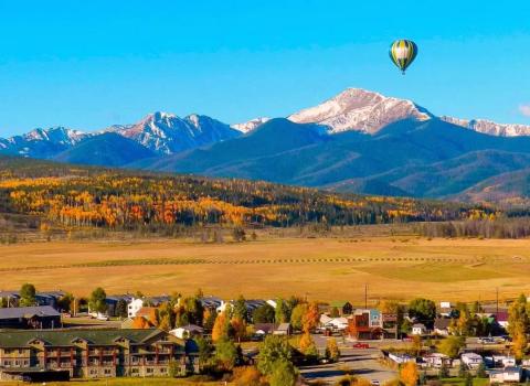 fall in winter park_hot air balloon