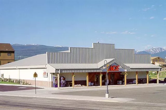 Fraser Valley Ace Hardware Photo