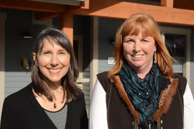 Mara and Brenda make a greta team Photo 17