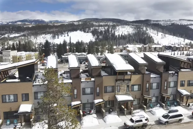 SWP Arrow Townhomes winter exterior Photo 3