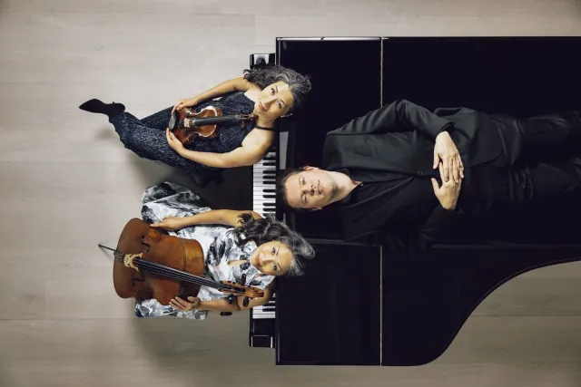 Grand Concerts Presents Trio Con Brio Photo