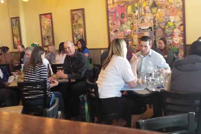 Speed Networking Photo 4