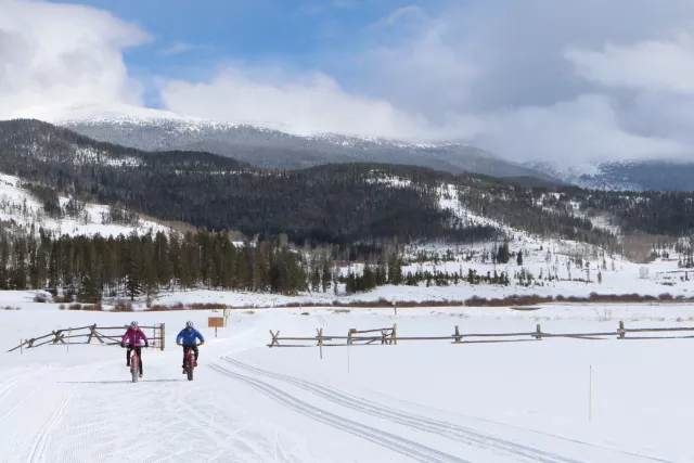 Winter Fat Tire Mountain Biking Photo 14