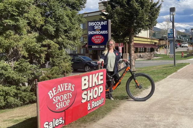 Beavers Sports Shop located onsite at the Best Western Hotel in downtown Winter Park  Photo 4