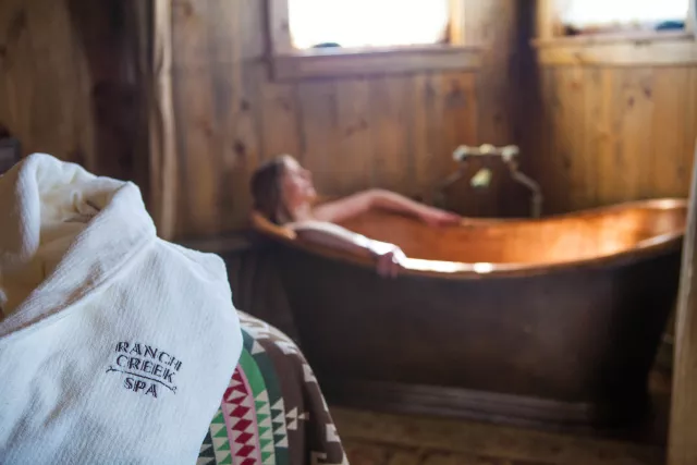 Devil's Thumb Ranch Resort, Ranch Creek Spa Photo 13