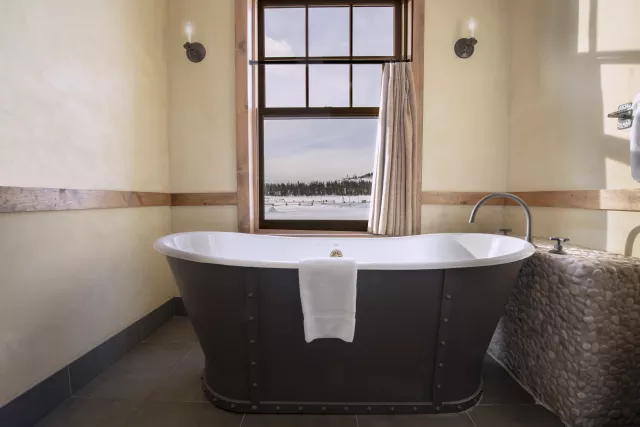 Devil's Thumb Ranch Resort & Spa Bathroom Photo 17