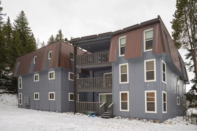 Hi Country Haus building 22 Photo 17