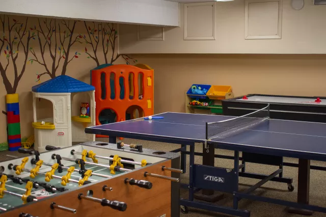 Lions Gate Pines game room Photo 13