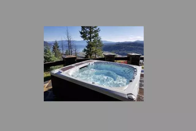 hot tub image Photo