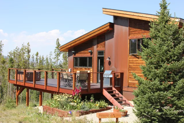 Snow Capped Properties Photo 10