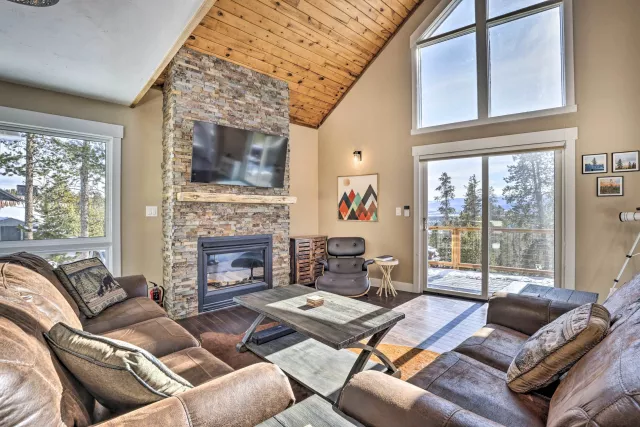 Snow Capped Properties Photo 2