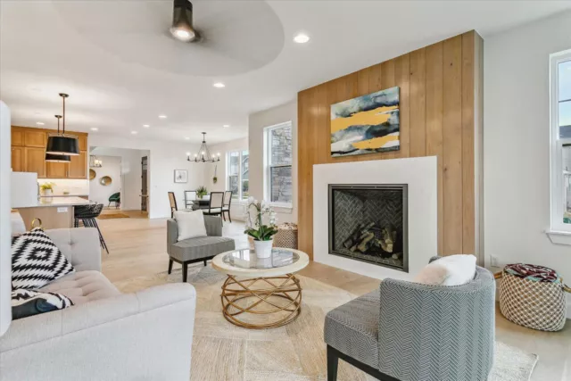 Mountain Home Interior Photo 2