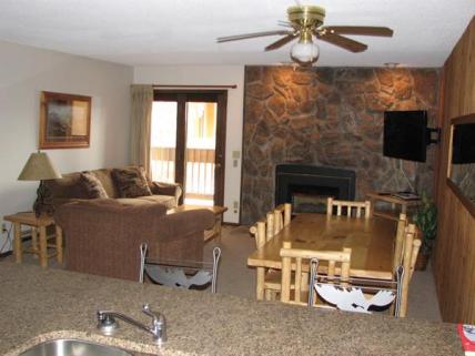 RCI Standard Living Room 