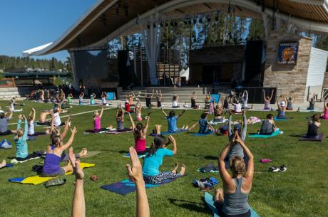 Yoga, Fitness in the Park